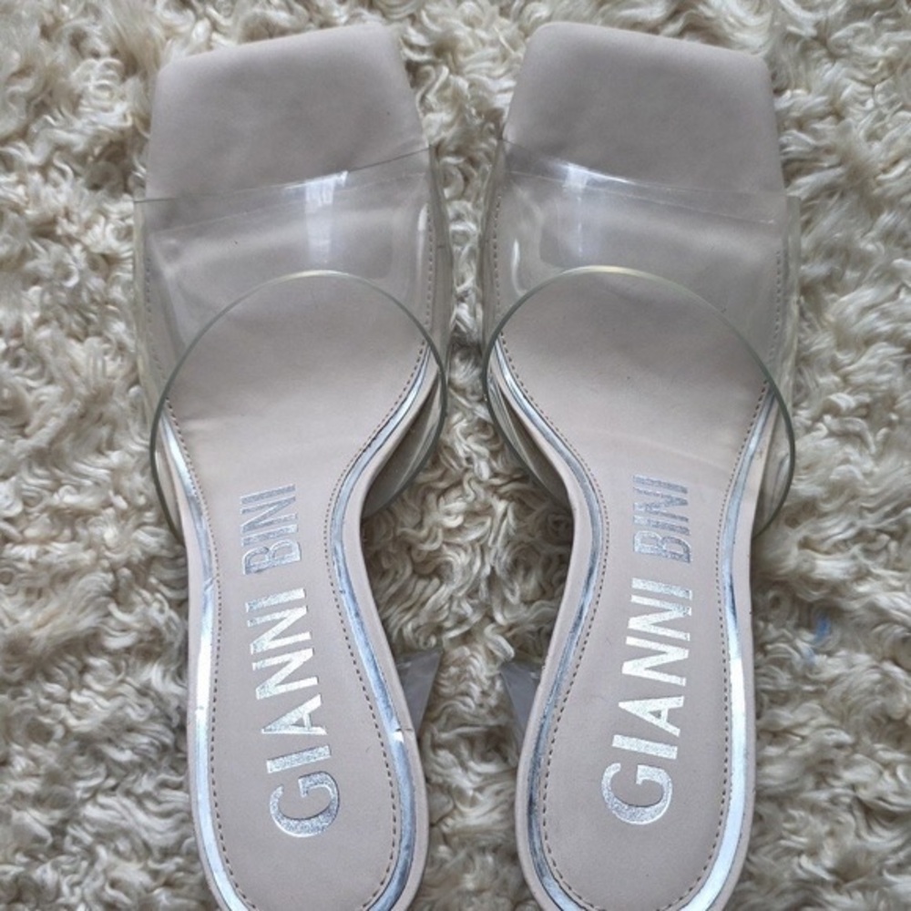 Gianni Bini Women's Transparent and Cream Heels